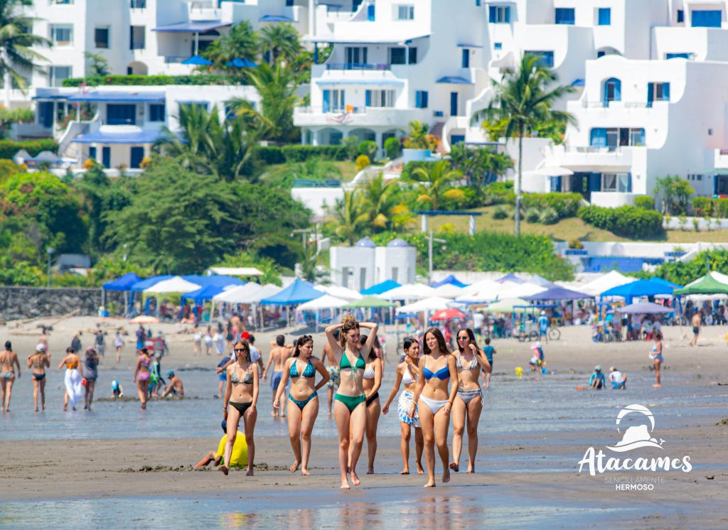 Resort familiar con piscina en Tonsupa